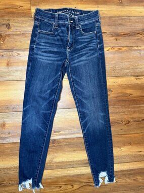 American Eagle Jeans Womens 2 Short Next Level Stretch Skinny Distressed Raw Hem